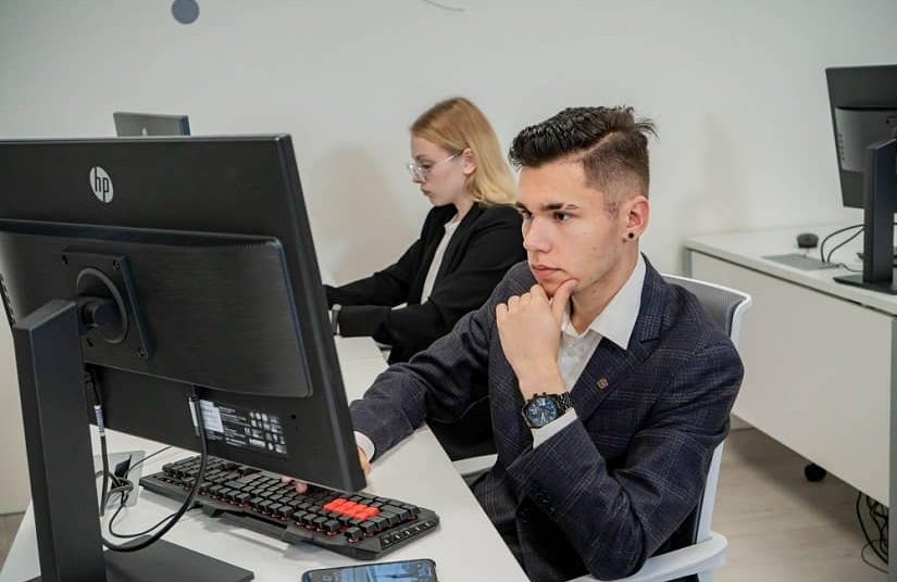 8 Tools How to Succeed in College and Life